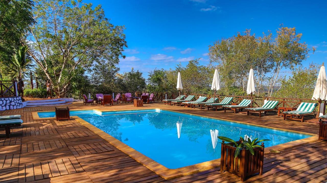 Hotel Olympe De Bemaraha Bekopaka Exterior foto